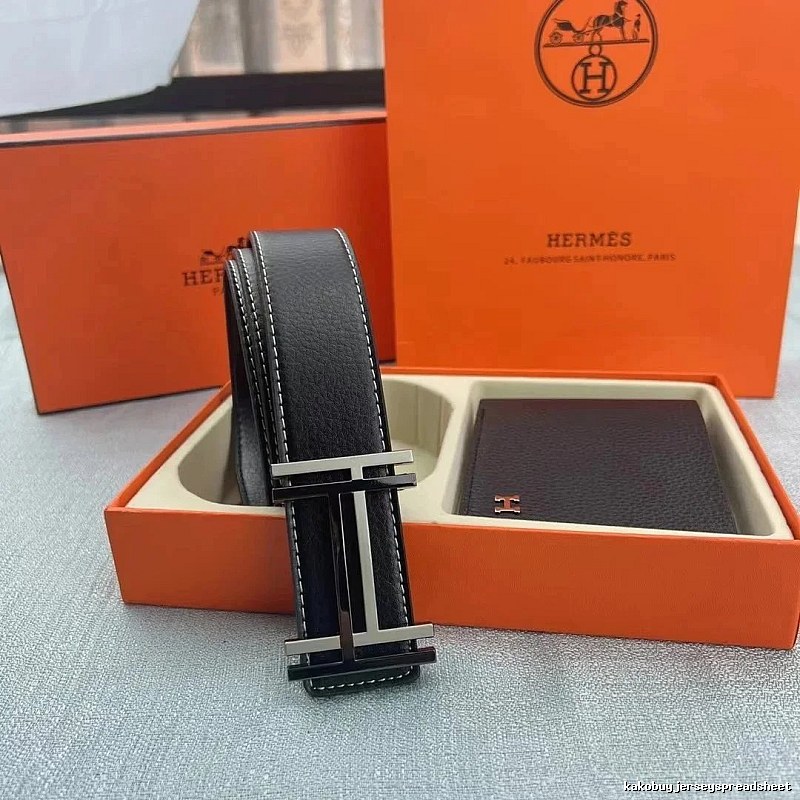 Hermes Minimal Outfit Detail Reversible Leather Belt Resort Wear