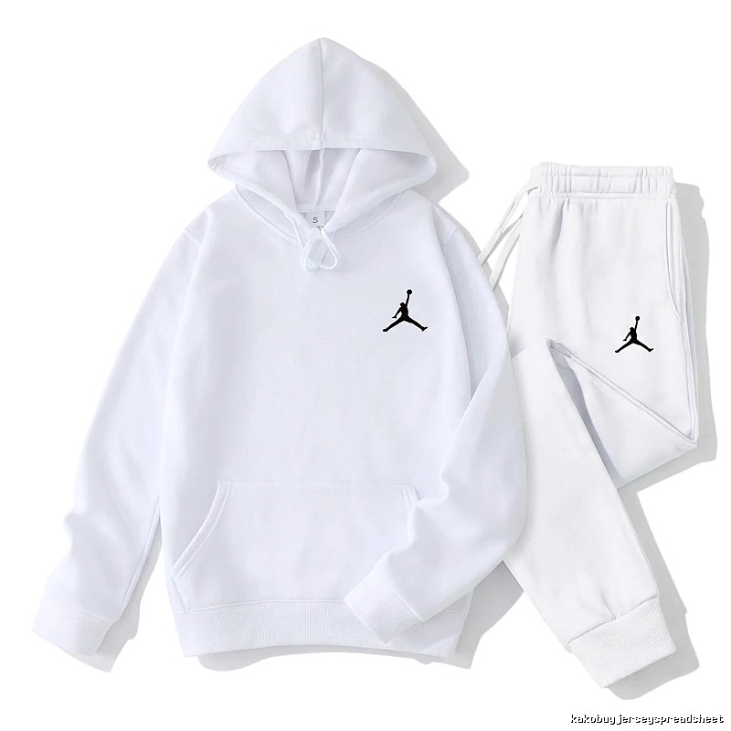 Jordan sporty white suit