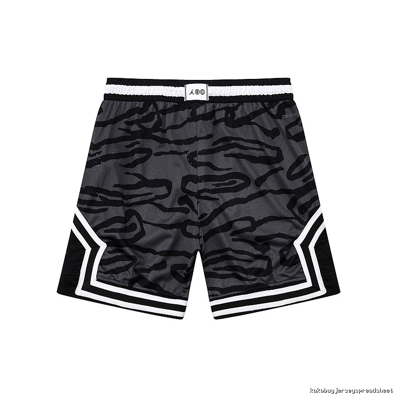 AJ sporty black and grey shorts