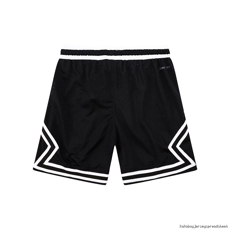AJ sporty black shorts
