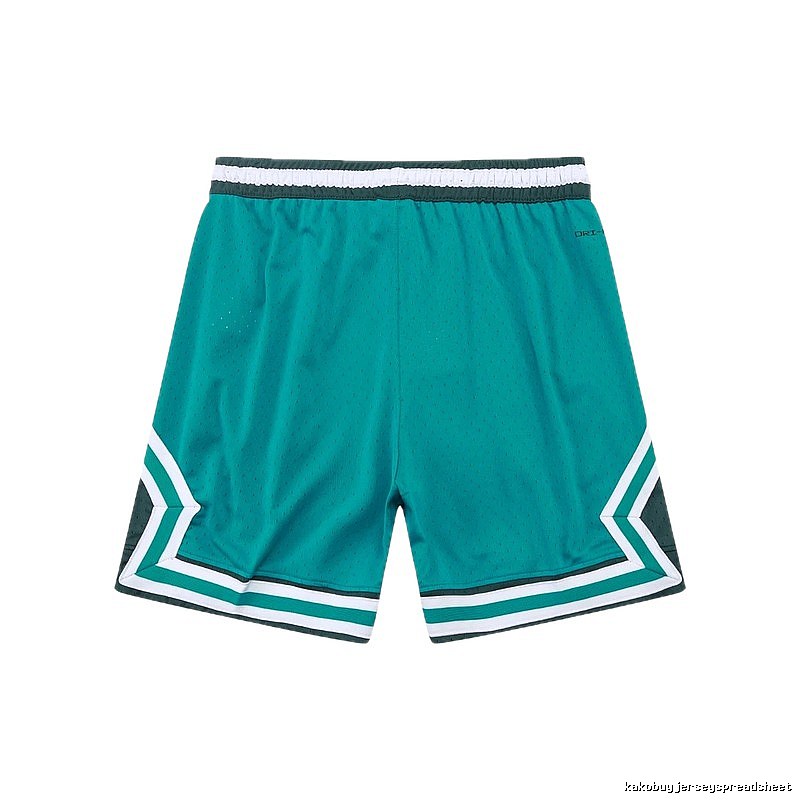 AJ sporty green shorts