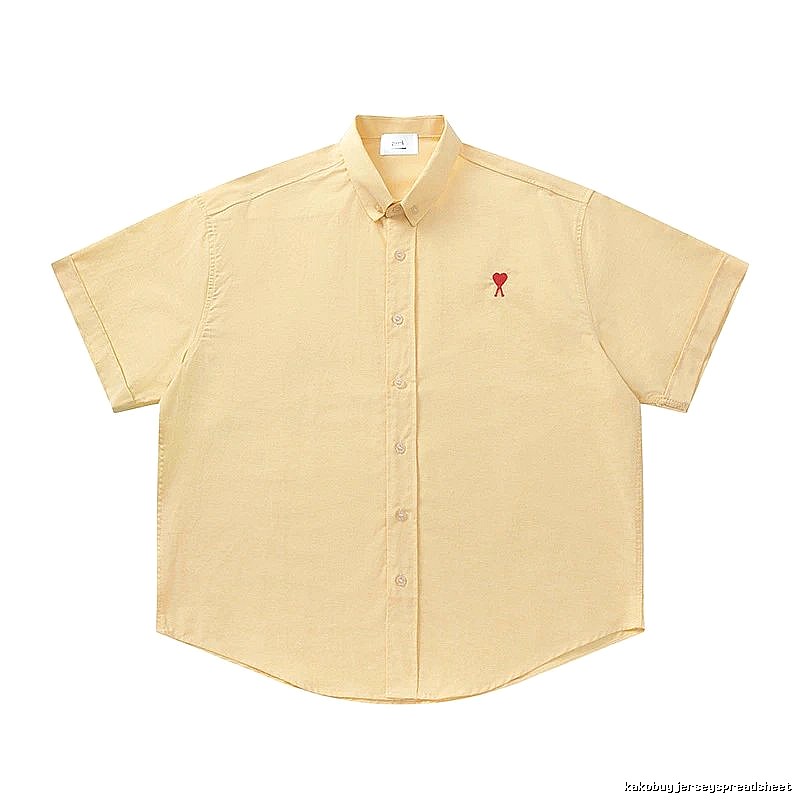 Ami's simple and loving style yellow shirt