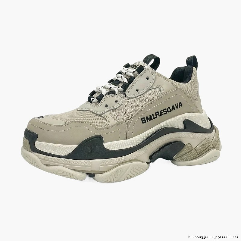 Balenciaga dad-style grey sports shoes