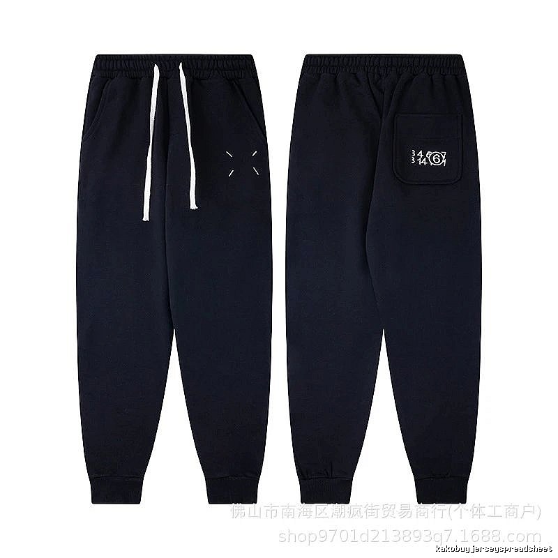 Balenciaga Weekend Logo hoodie Black Pullover Small for Weekend Wear