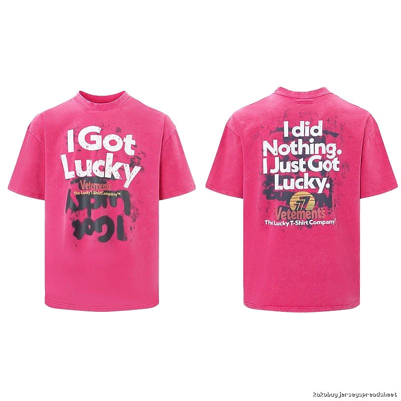 Casual Statement graphic T-shirt Black Colorful Lucky for Streetwear Looks