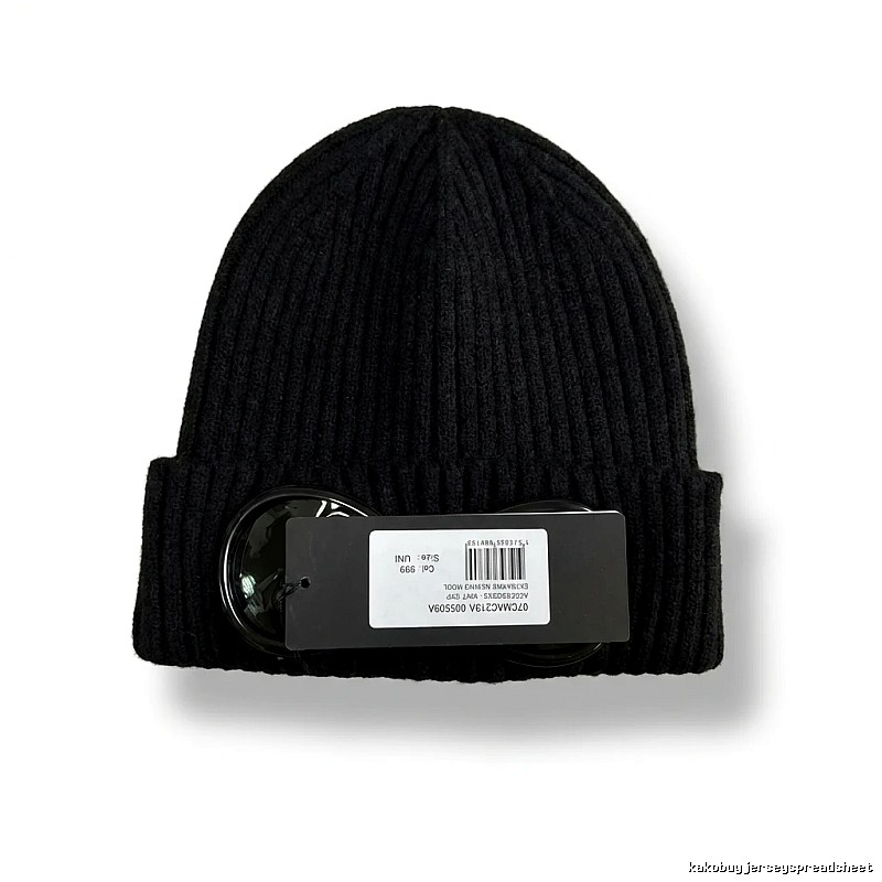 C.P. Simple Black Knitted Hat