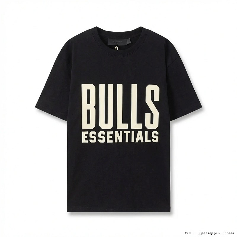 ESSENTIALS Bulls-style black T-shirt