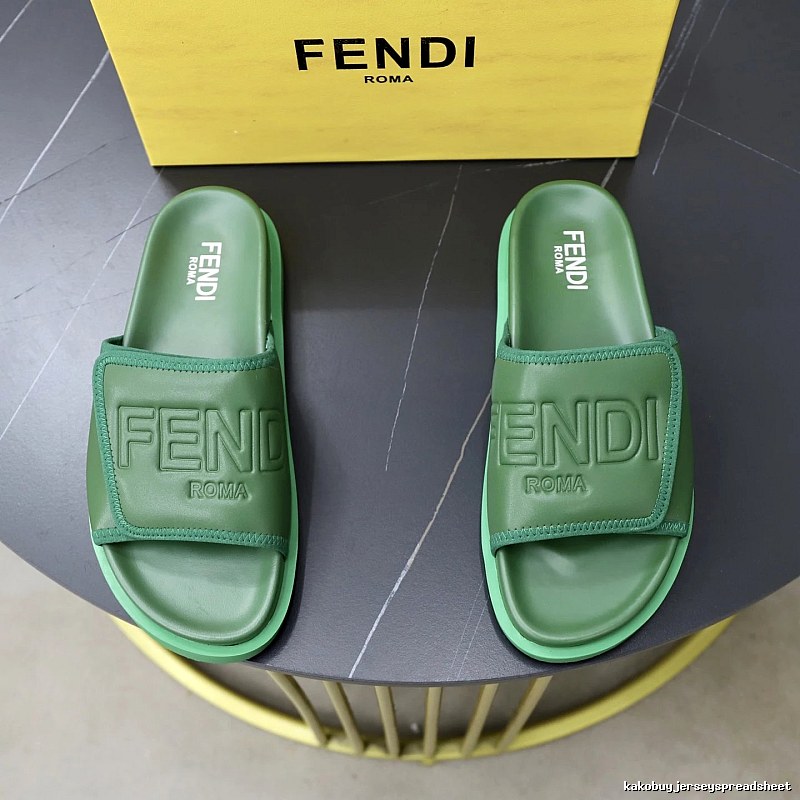 Fendi Roma Collection Minimalist Style Green Slide Sandals