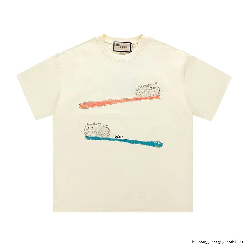 Gucci Hand-painted Cat Vintage Style Off-white T-shirt