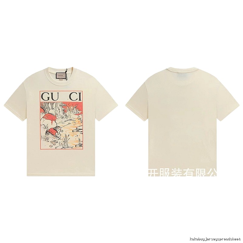 Gucci Vintage Style Illustration Print Off-white T-shirt