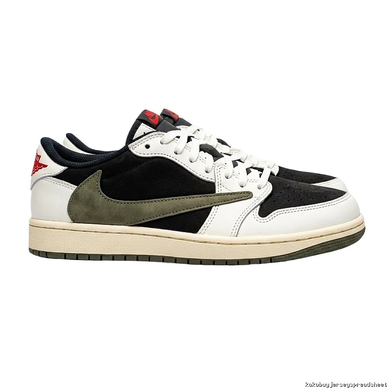 Jordan AJ1 Black and White Retro Sneakers