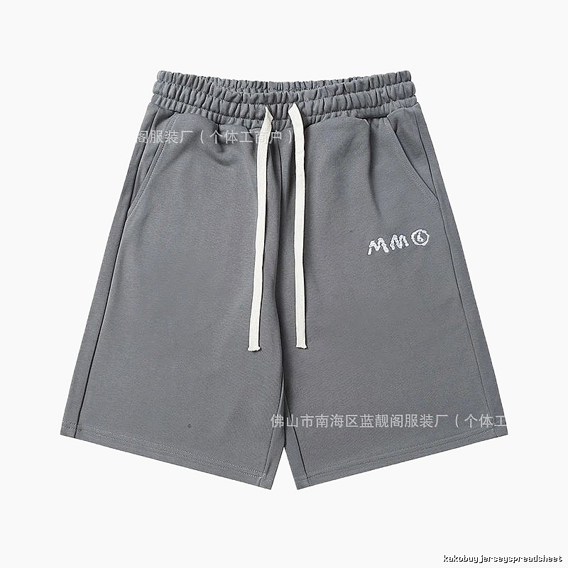 Maison Margiela minimalist style grey shorts
