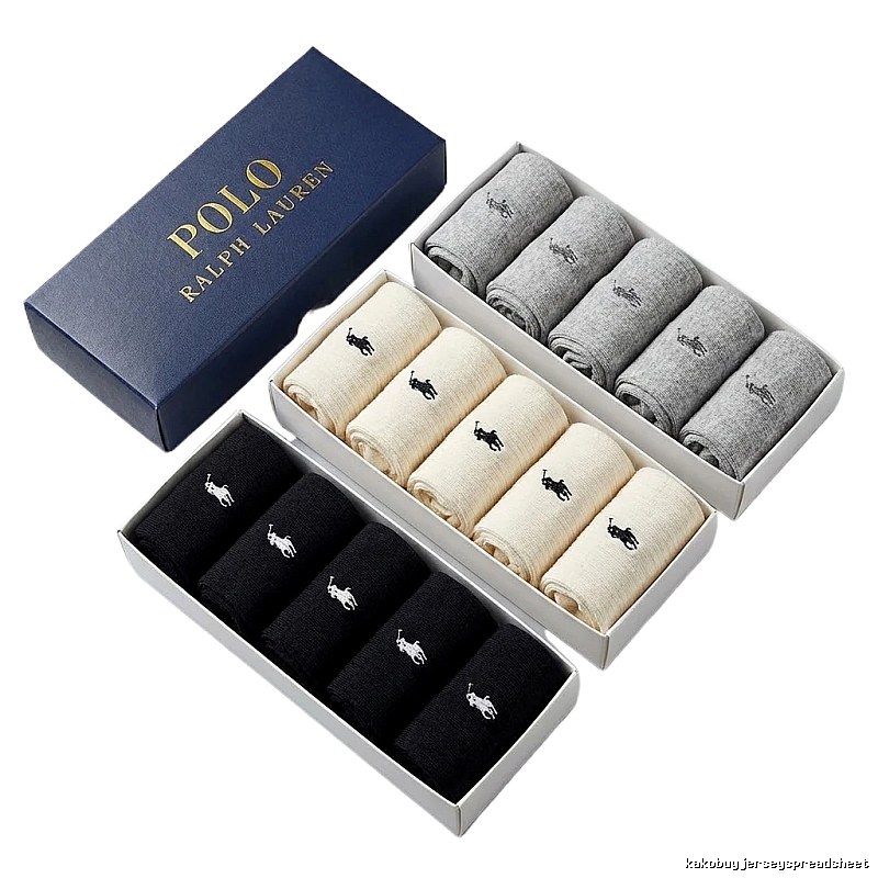 MiuMiu solid color minimalist style socks