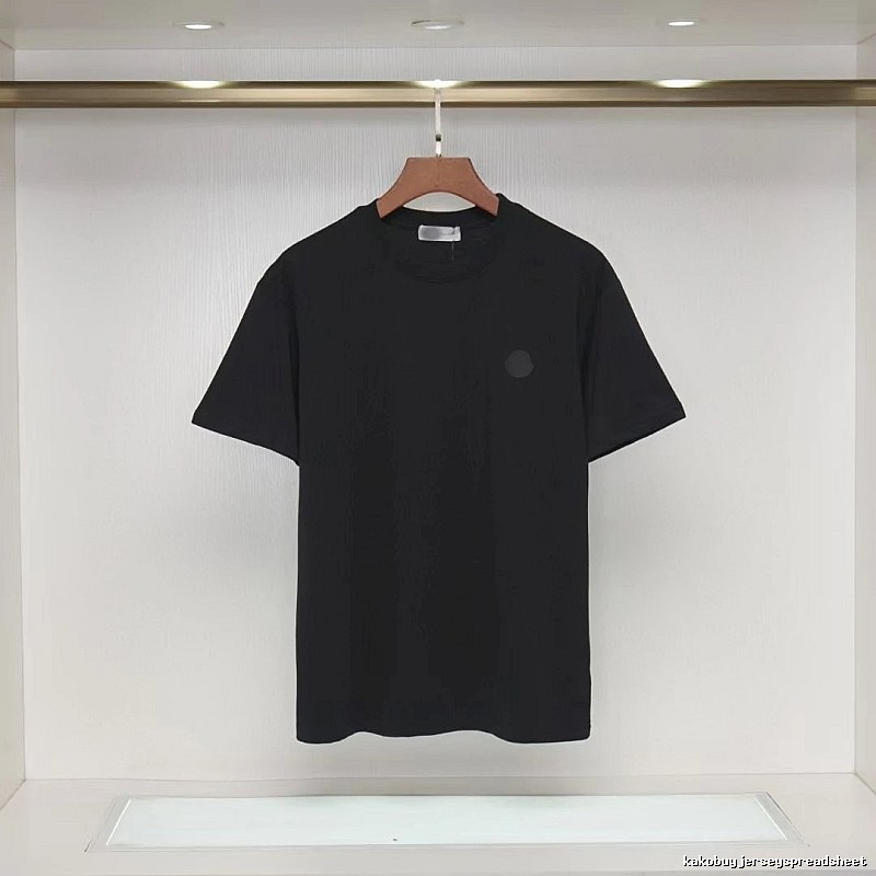 Moncler Classic Minimalist Style Black Short-sleeve T-shirt
