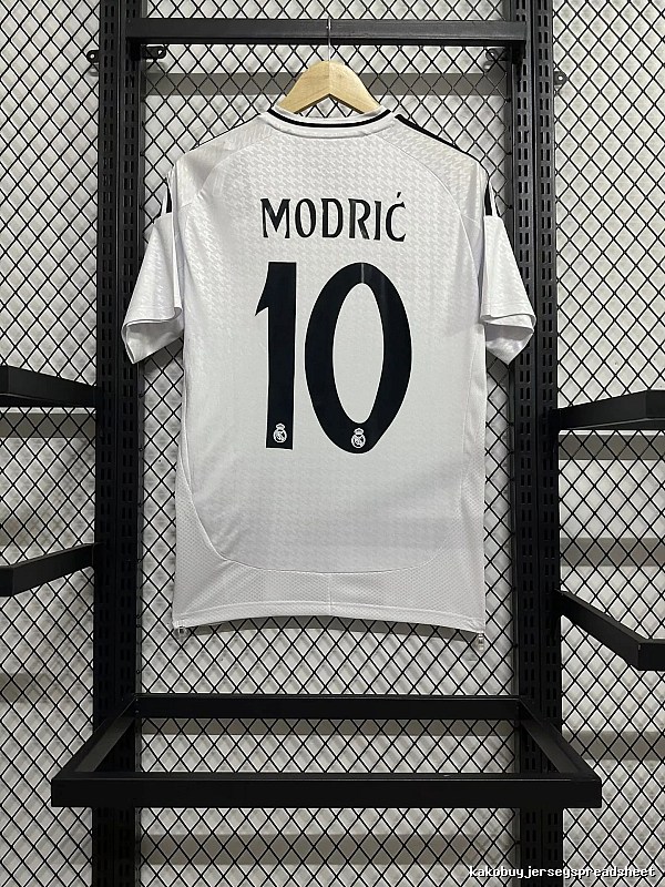 Real Madrid Resort Home soccer jersey White Real Madrid for Travel Looks Select Edition