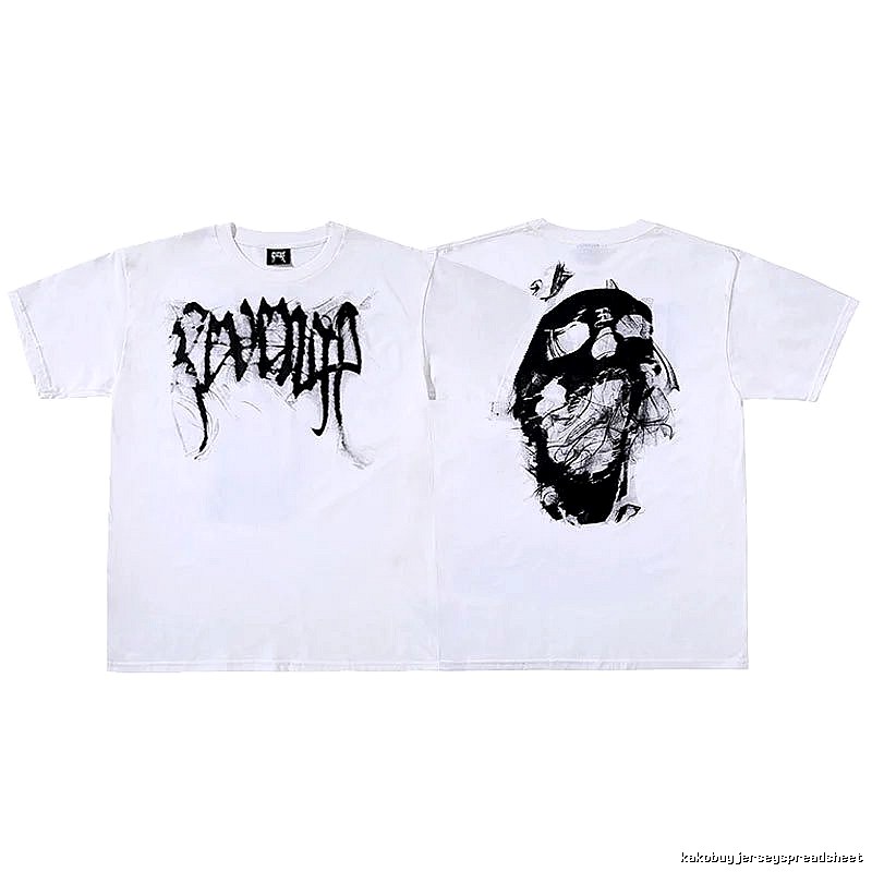 Revenge White Skull Graphic T-Shirt Streetwear Look