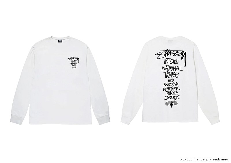 Stussy retro-style white long-sleeved shirt