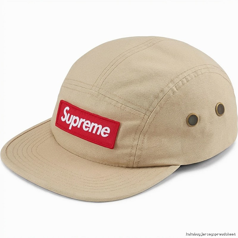 Supreme minimalist style khaki hat