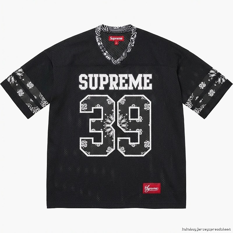 Supreme - printed sporty black T - shirt