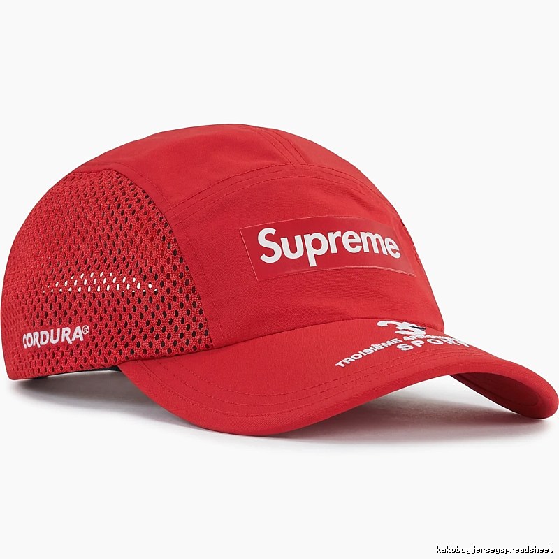 Supreme sporty red cap