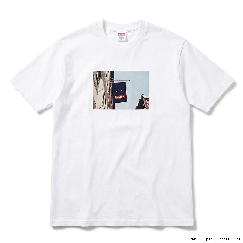 Supreme Urban Style White T-shirt