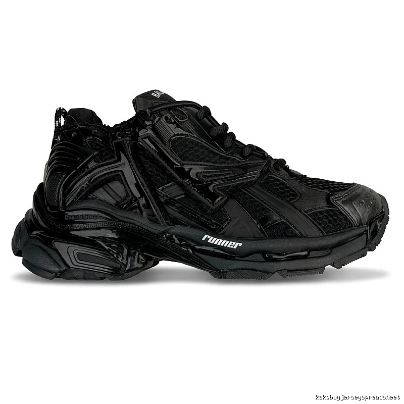 The black sneakers of the Balenciaga Runner series.