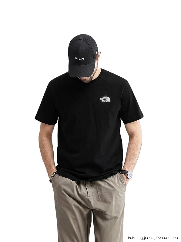 The North Face simple style black T-shirt