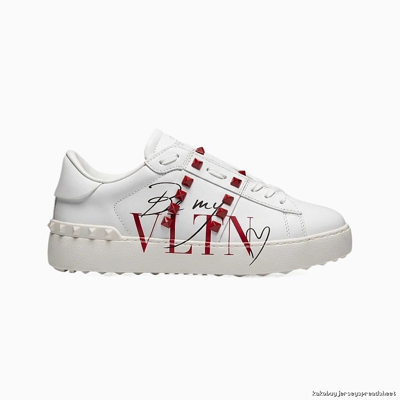 Valentino rivet trendy white shoes