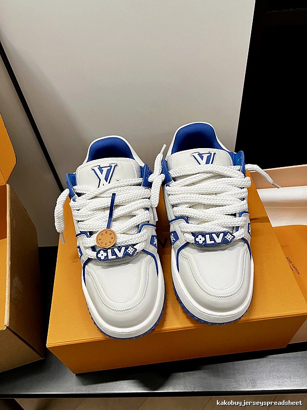 White Louis Vuitton White Blue Low-top Sneaker for Casual Outfits